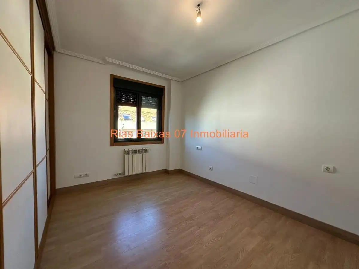Piso en venta en Vigo  con Calefacción y Balcón