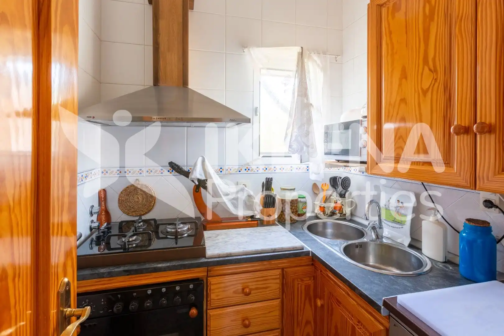 Casa o chalet en venta en Calle Parque, 9, Enix