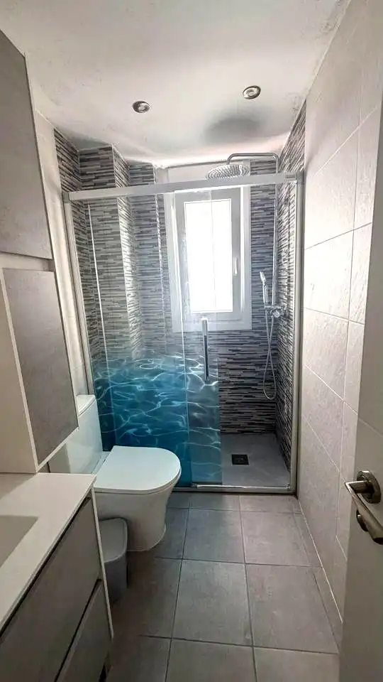 Baño de Piso en venta en  Logroño con Calefacción y Amueblado
