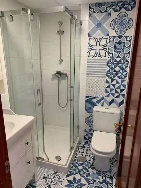Bathroom of Flat for rent in Málaga  with Air Conditioner, Heating and Parquet flooring