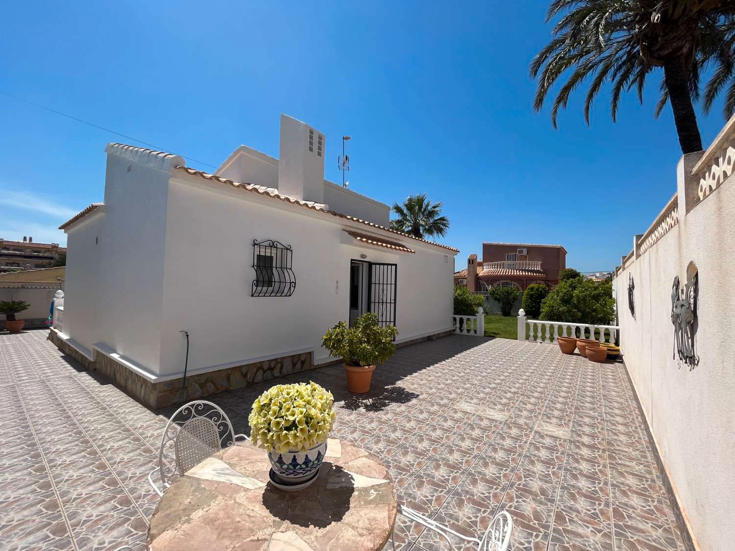 Vista exterior de Casa o chalet en venta en Orihuela con Aire acondicionado, Calefacción y Trastero