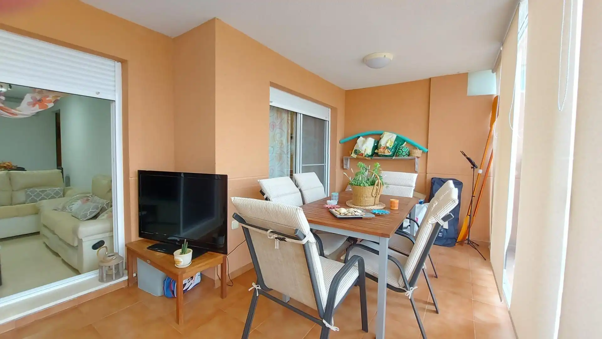Terraza de Piso de alquiler en El Ejido con Aire acondicionado, Amueblado y Piscina comunitaria