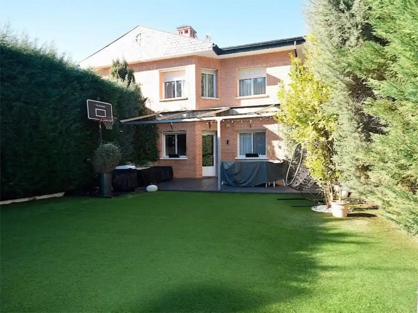 Jardín de Piso en venta en Urbanizaciones