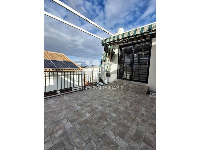 Casa-chalet en Venta en Baena