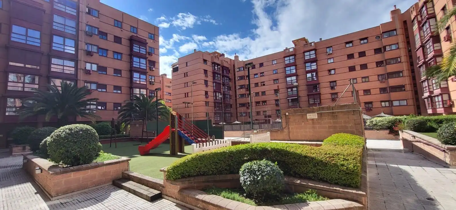 Vista exterior de Pis en venda en Madrid amb Aire condicionat, Calefacció i Moblat