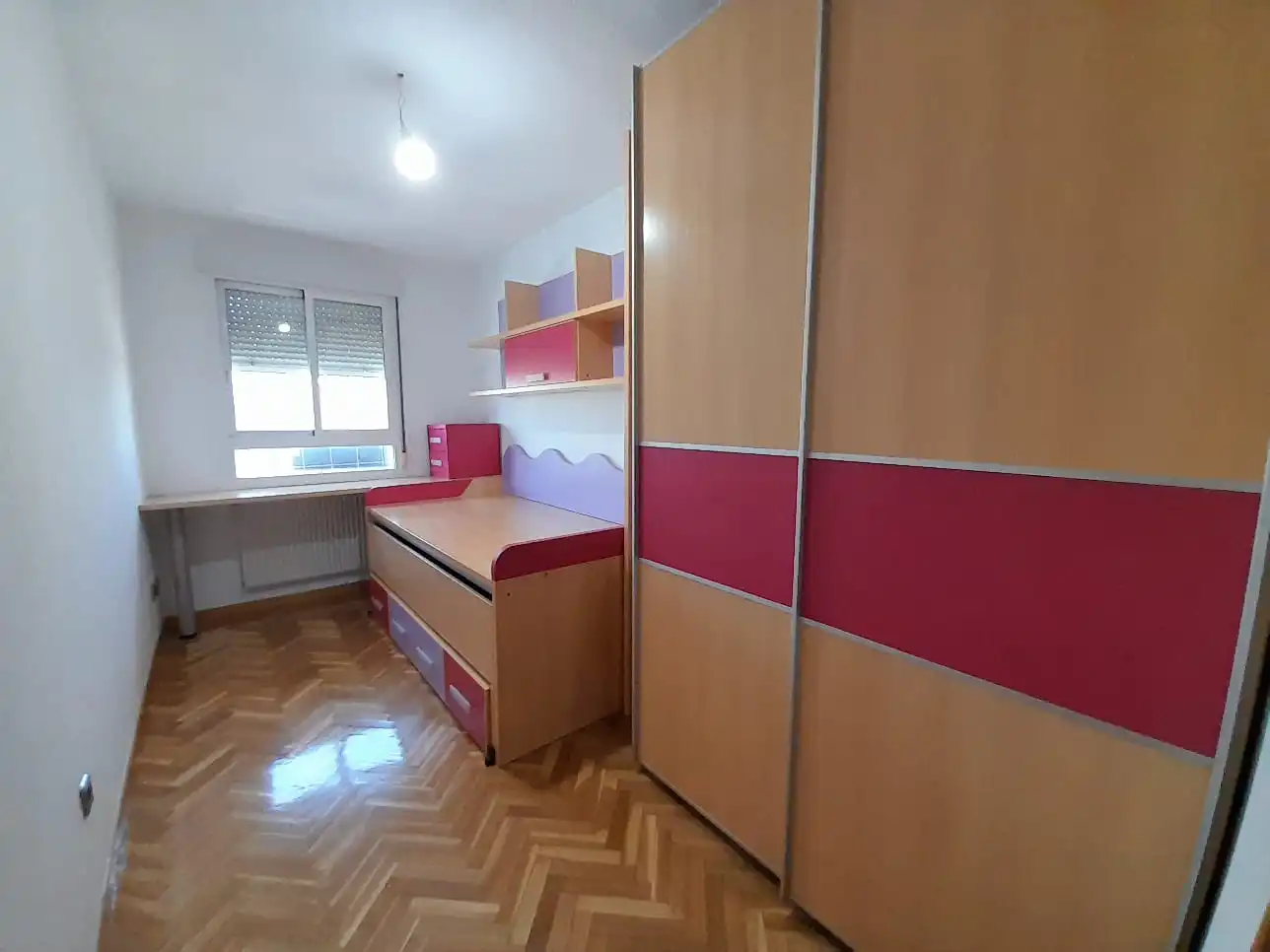 Bedroom of Flat for sale in Madrid  with Air Conditioner, Heating and Storage room