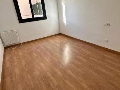 Bedroom of Flat for sale in  Barcelona Capital  with Heating, Parquet flooring and Furnished