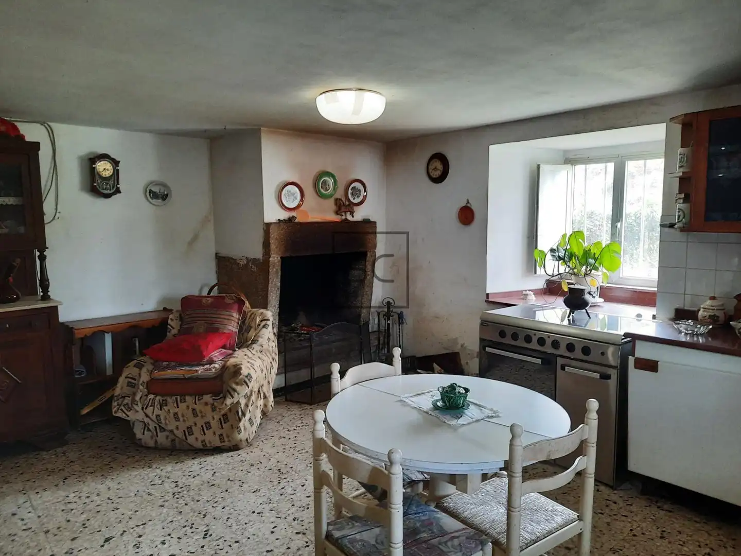 Sala d'estar de Finca rústica en venda en As Pontes de García Rodríguez  amb Jardí privat