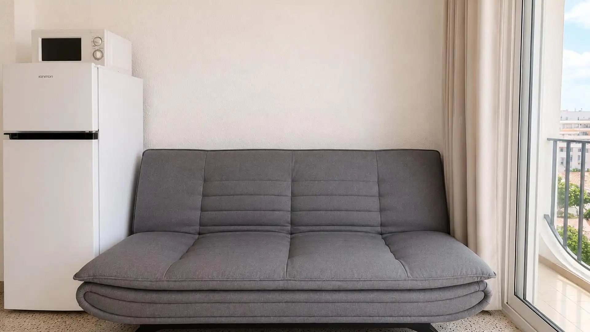 Studio with terrace for sale in Pasaje DELTA MUGA 9, imagen 3