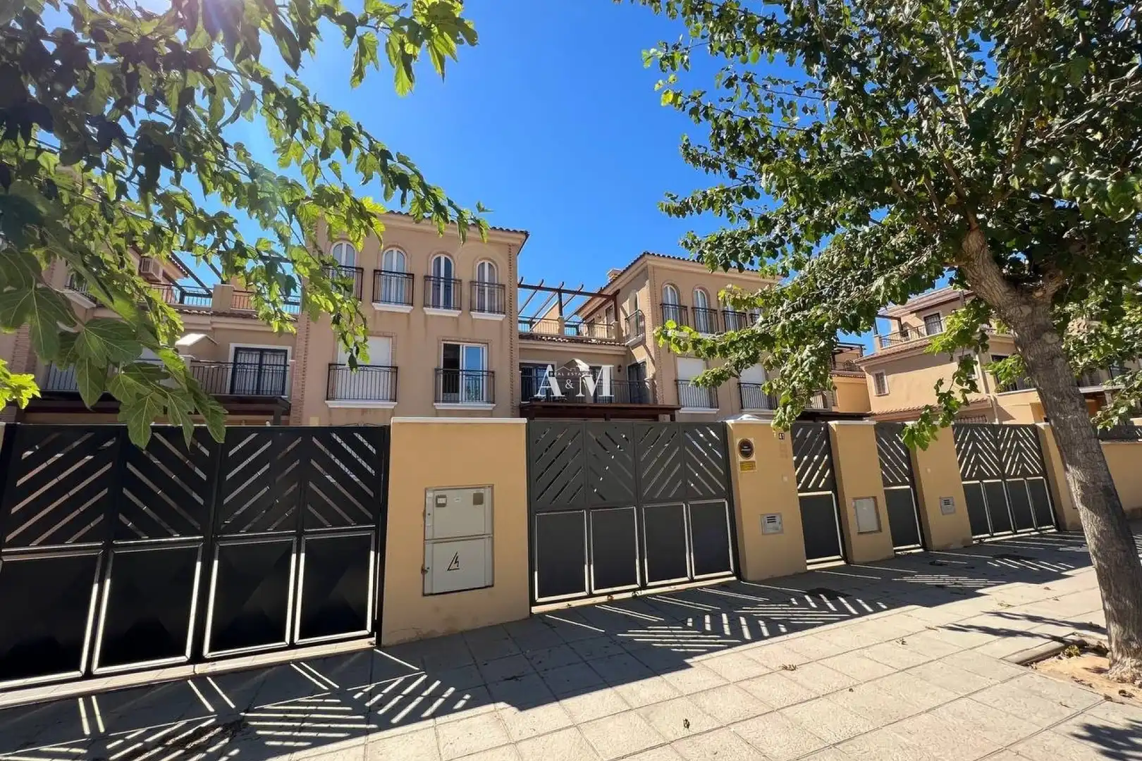 Vista exterior de Casa o chalet de alquiler en Pilar de la Horadada con Aire acondicionado, Calefacción y Jardín privado