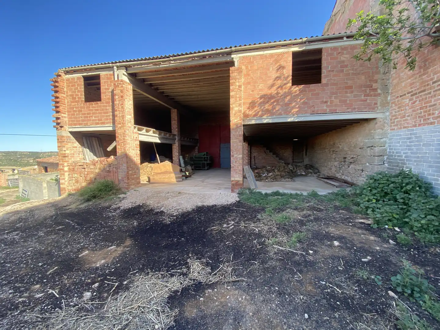 Vista exterior de Finca rústica en venda en Torrebesses amb Jardí privat