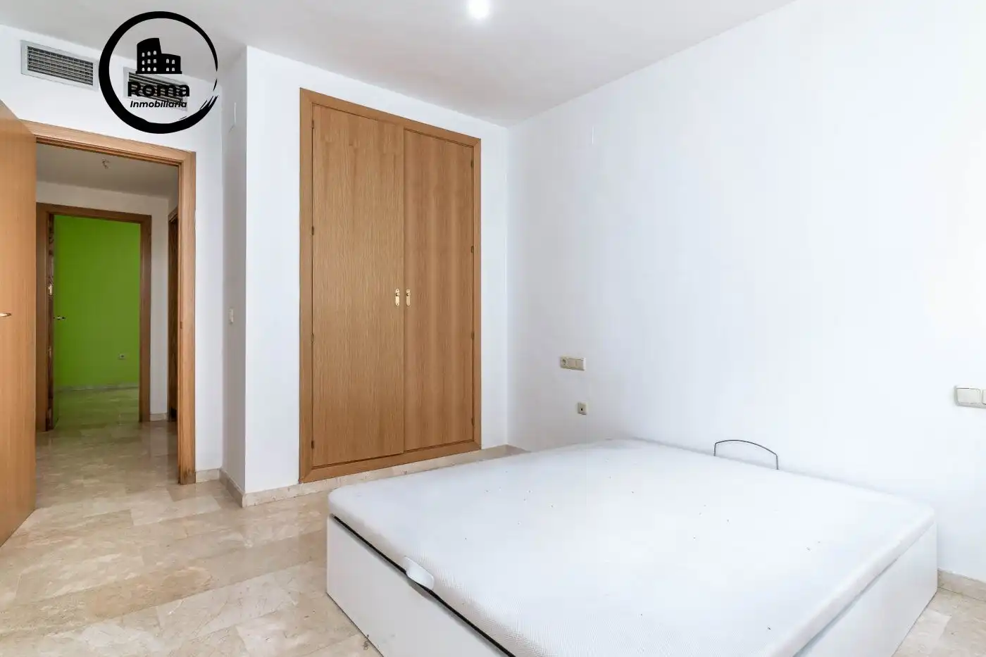 Habitación de Piso en venta en Las Gabias con Aire acondicionado, Calefacción y Jardín privado