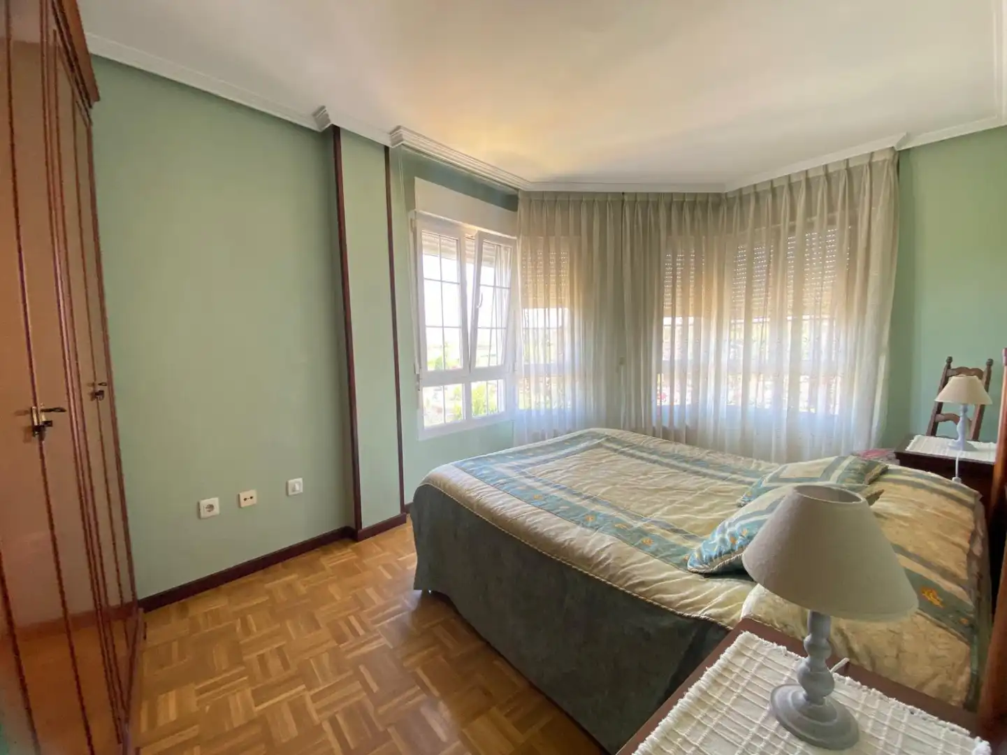 Schlafzimmer von Wohnung zur Miete in Siero mit Heizung und Privatgarten