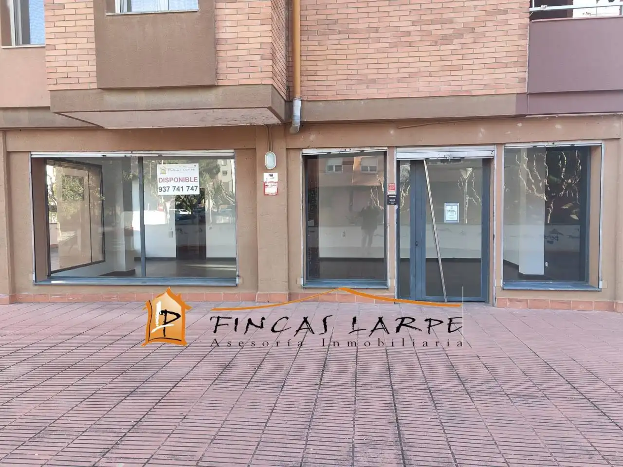 Local comercial en alquiler en Calle CORBERA DE LLOBREGAT, imagen 3