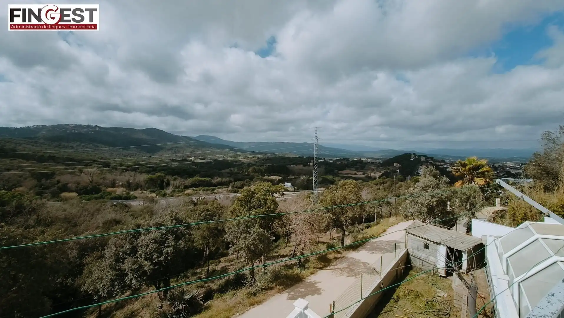 Casa amb piscina en venda a Palafolls