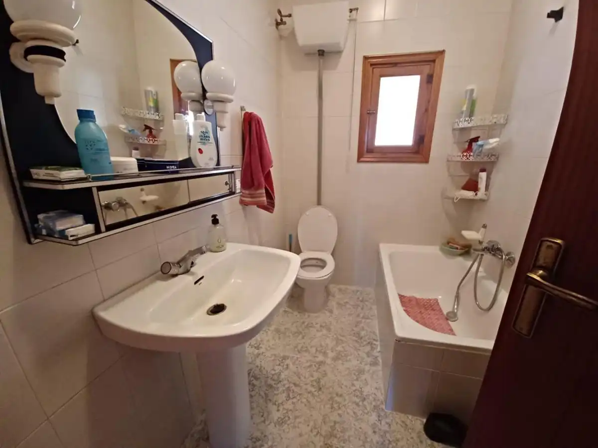 Casa rústica amb jardí en venda a La Roda, imagen 8