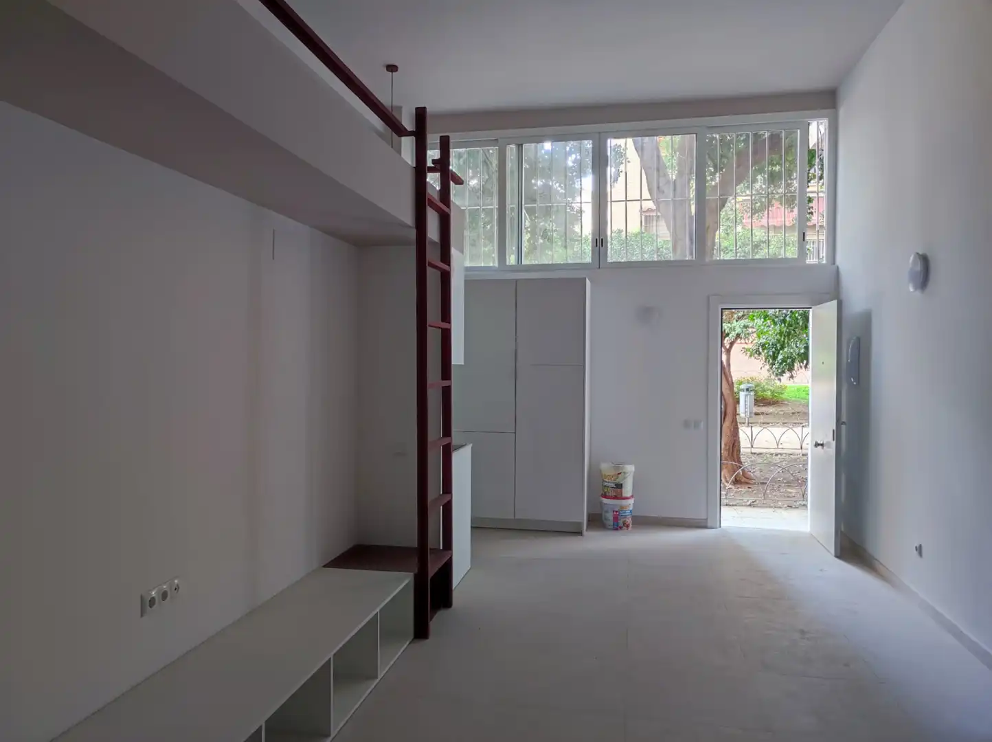 Wohnung zur Miete in Málaga mit Klimaanlage, Heizung und Ofen