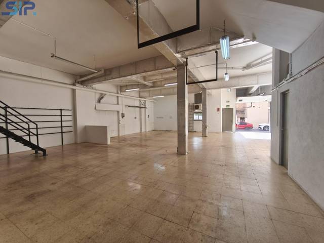 Local comercial en Alquiler en Poble Nou
