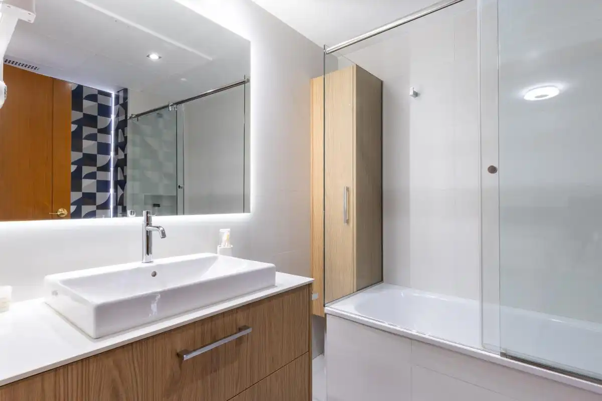 Baño de Ático de alquiler en Valencia con Aire acondicionado, Calefacción y Amueblado