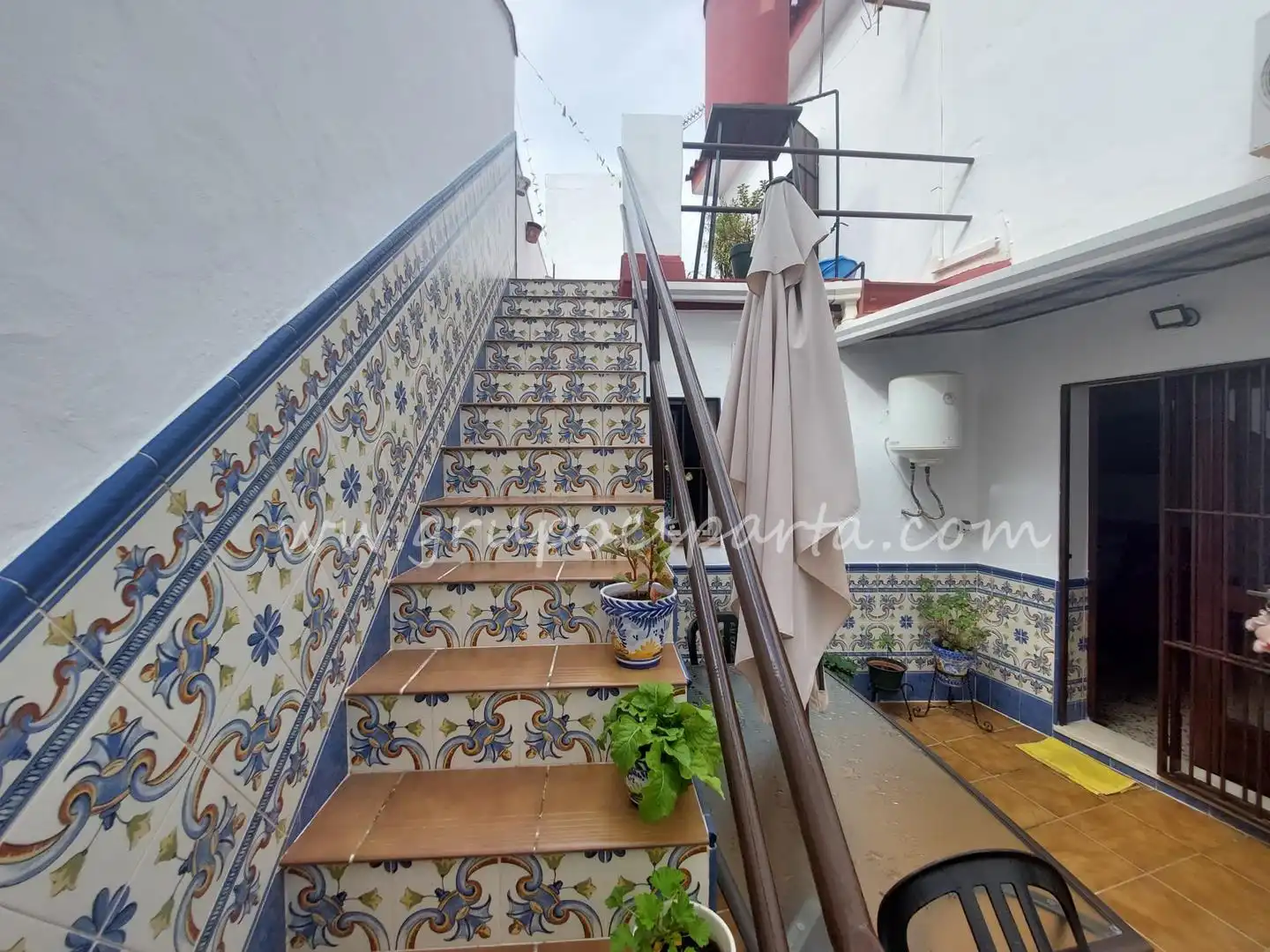 Vista exterior de Casa adosada en venta en Olivares con Aire acondicionado, Terraza y Amueblado