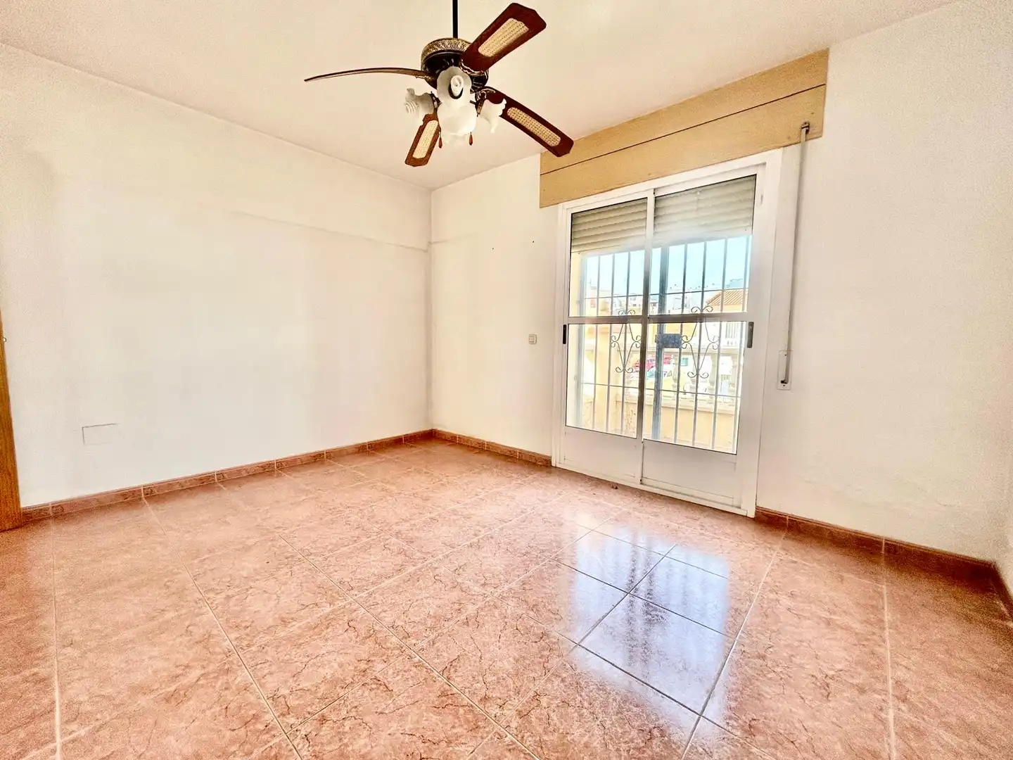 Habitación de Casa adosada en venta en Roquetas de Mar con Jardín privado, Terraza y Horno