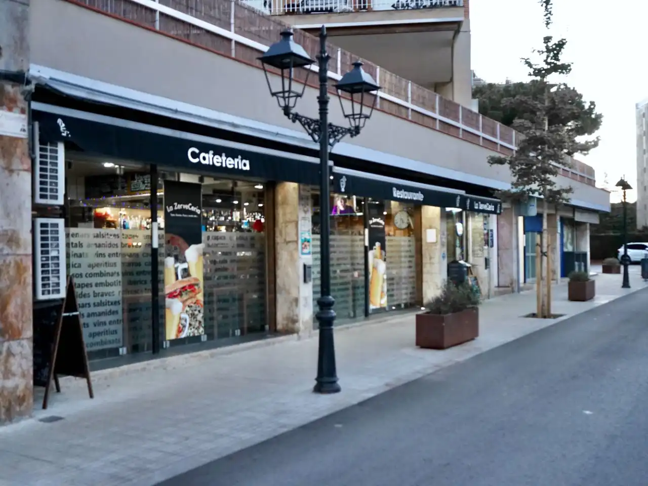 Geschaftsraum zum Verkauf in Sant Vicenç de Montalt mit Heizung, Terrasse und Möbliert