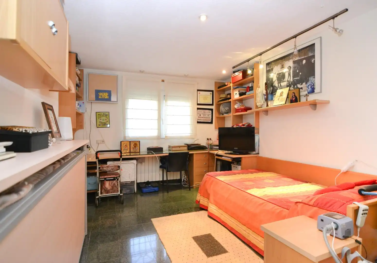 Bedroom of Houses for sale in Villanueva de la Cañada  with Air Conditioner, Private garden and Terrace