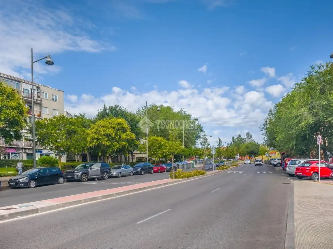 Vista exterior de Pis en venda en Alcobendas amb Calefacció i Terrassa