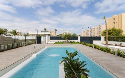 Piscina de Casa o xalet en venda en Orihuela amb Calefacció, Jardí privat i Terrassa