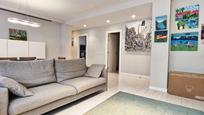 Living room of Flat for sale in  Logroño  with Air Conditioner, Heating and Parquet flooring