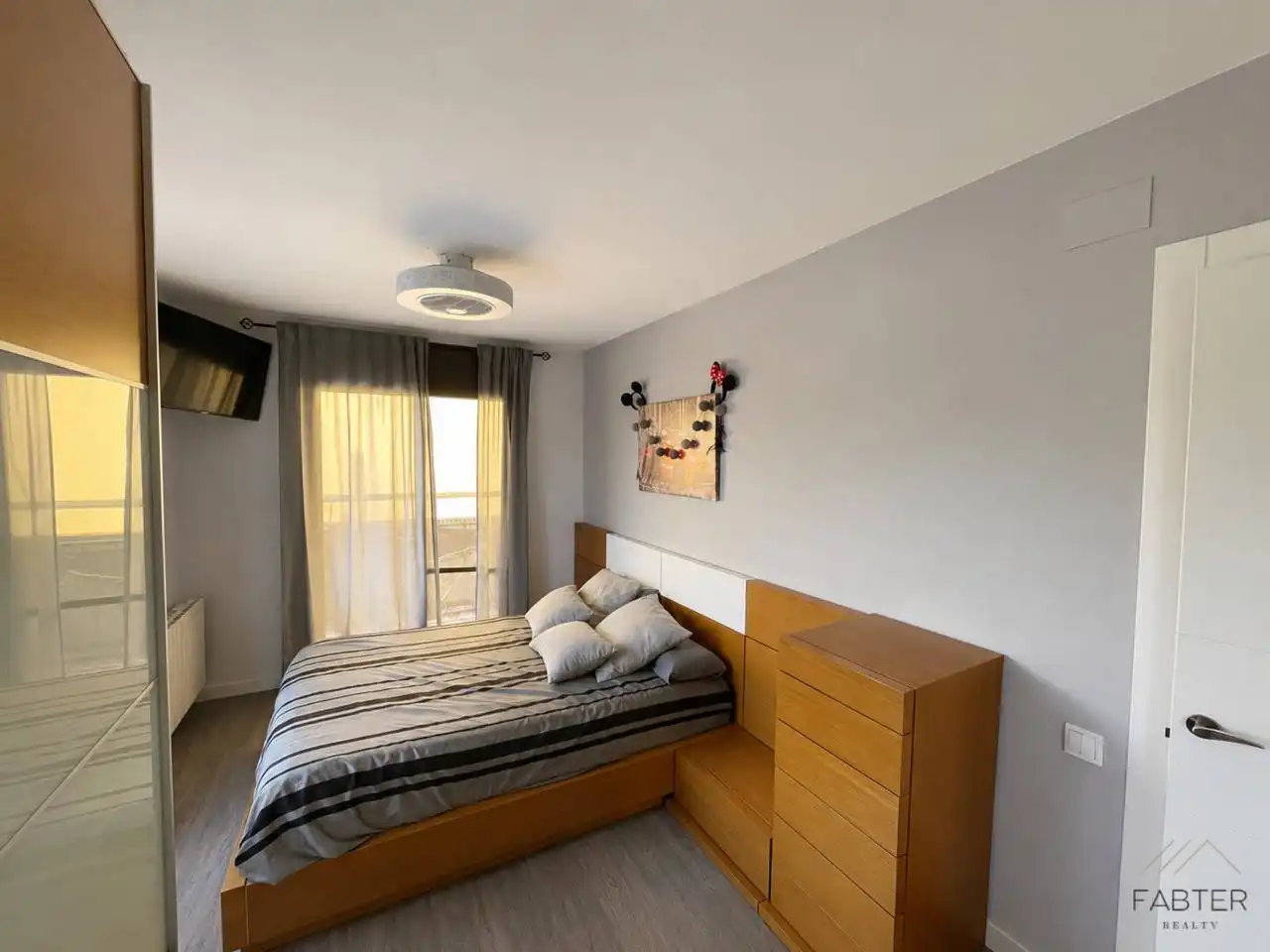 Dormitori de Pis en venda en Santa Eulàlia de Ronçana amb Aire condicionat, Calefacció i Parquet