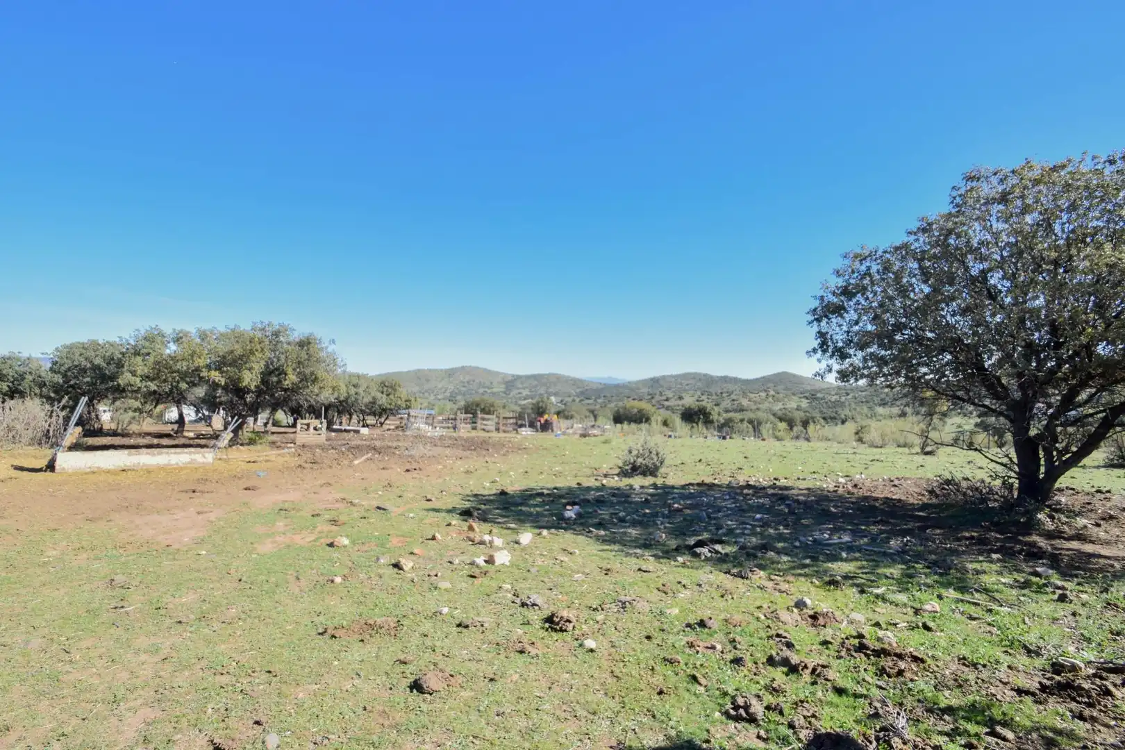 Terreno en venta en Paraje de las Perdices, Lugros