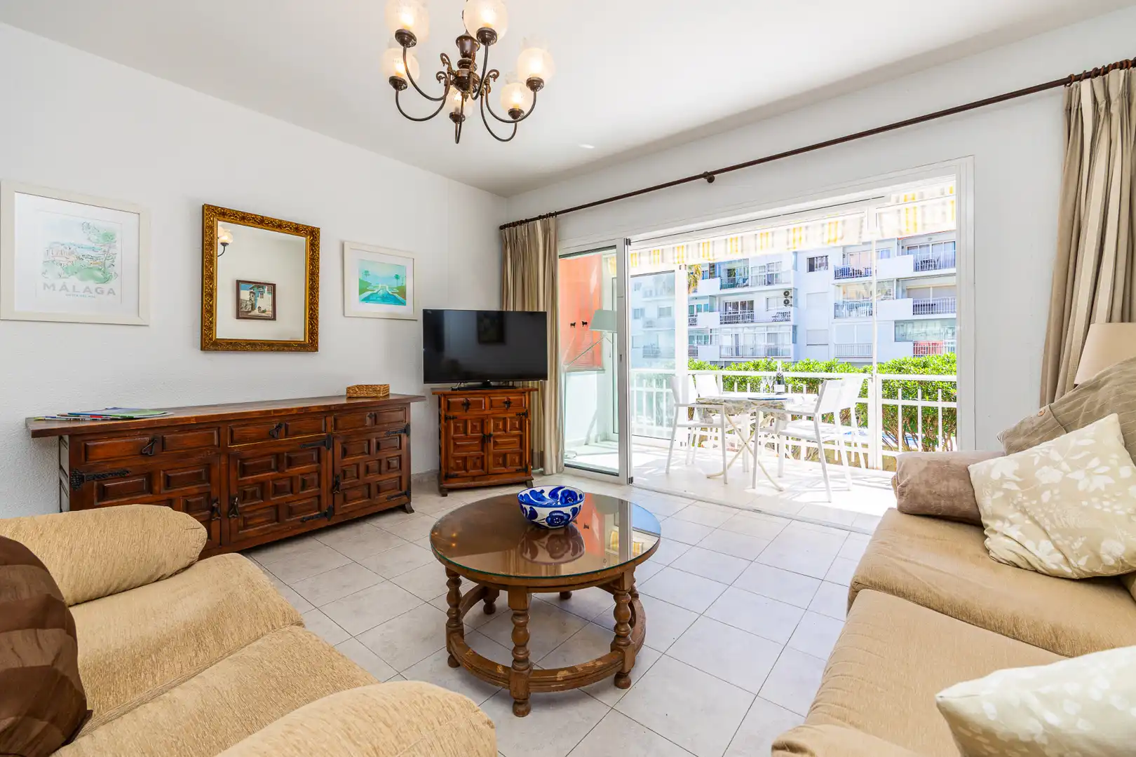 Living room of Apartments for sale in Fuengirola  with Air Conditioner, Terrace and Swimming Pool