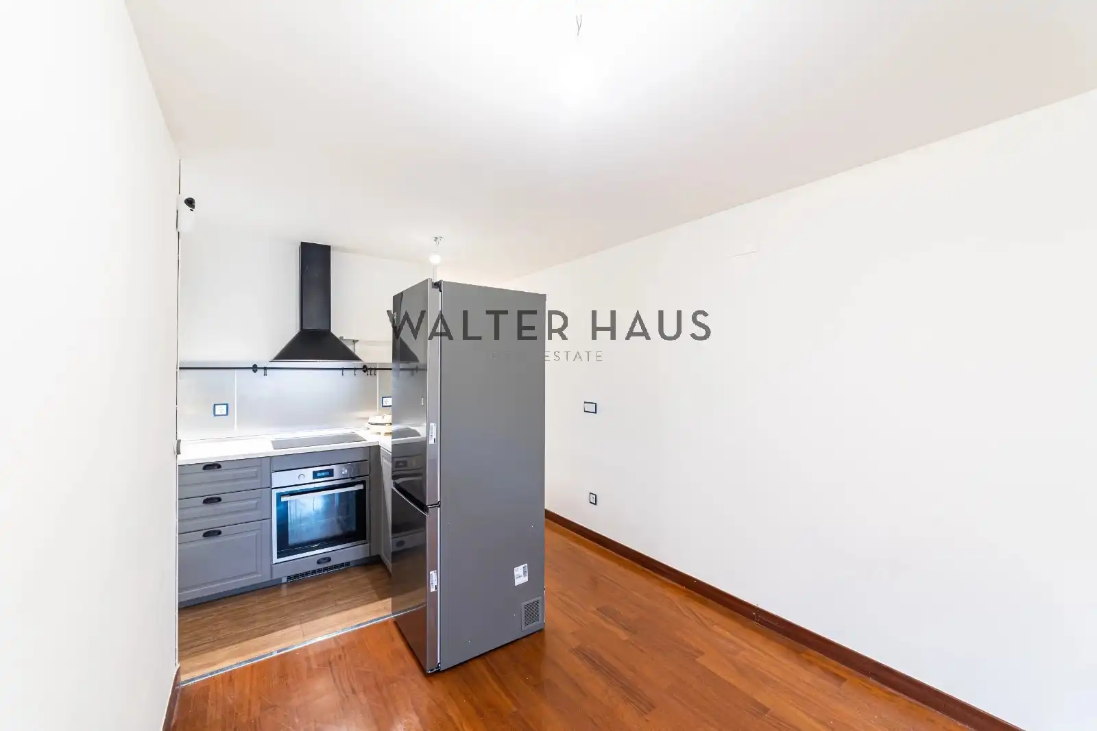 Cocina de Piso de alquiler en Madrid con Aire acondicionado, Calefacción y Horno