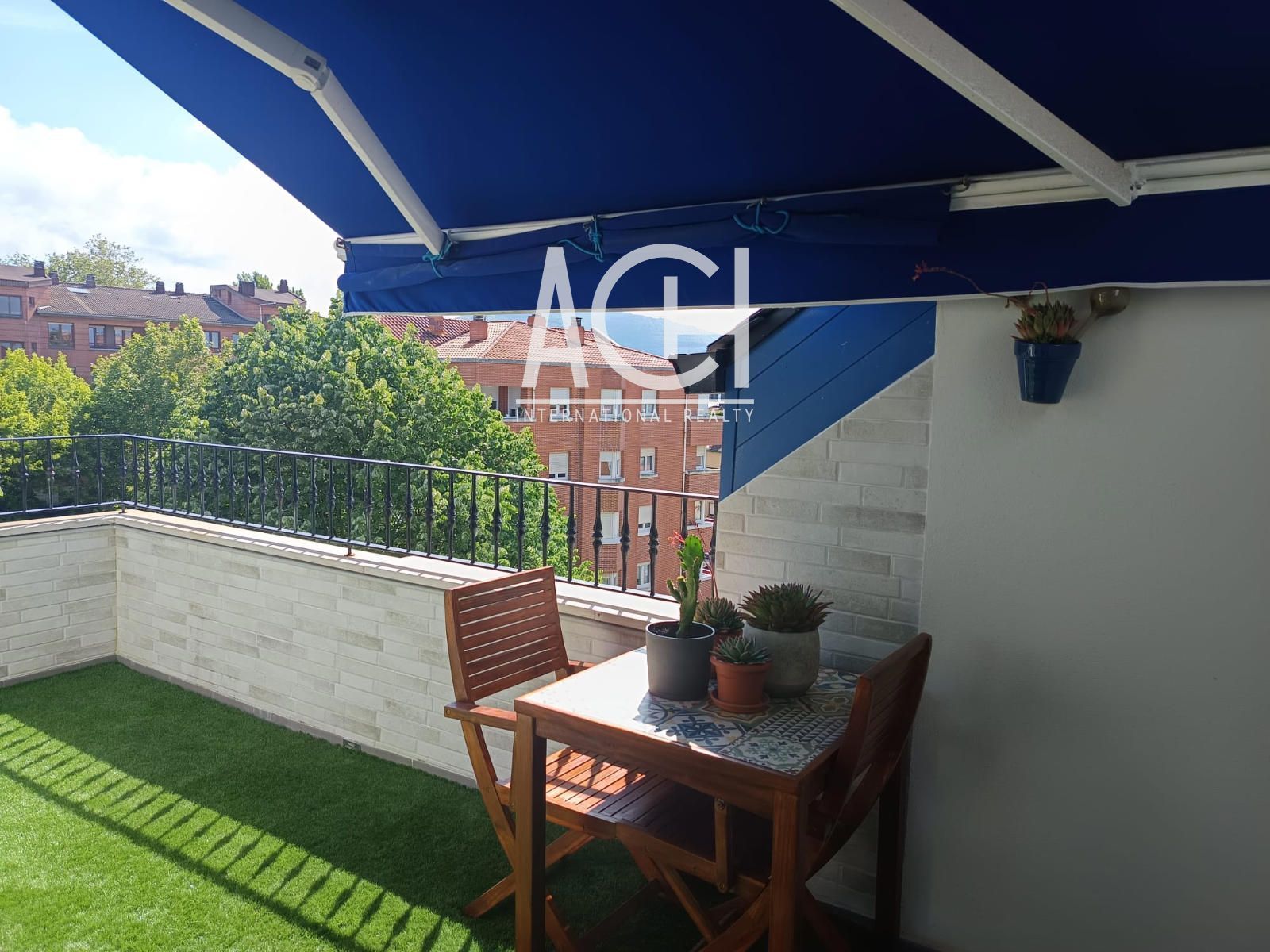 Terrace of Duplex to rent in Getxo   with Air Conditioner, Heating and Parquet flooring