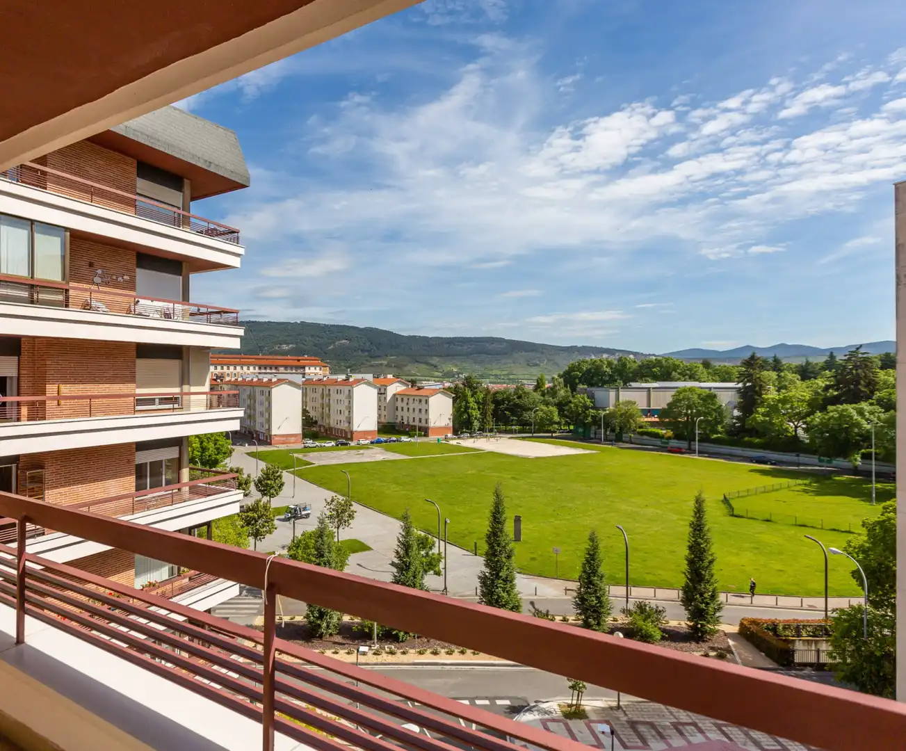 Terrasse von Wohnung zum Verkauf in  Pamplona / Iruña mit Heizung, Privatgarten und Parkett