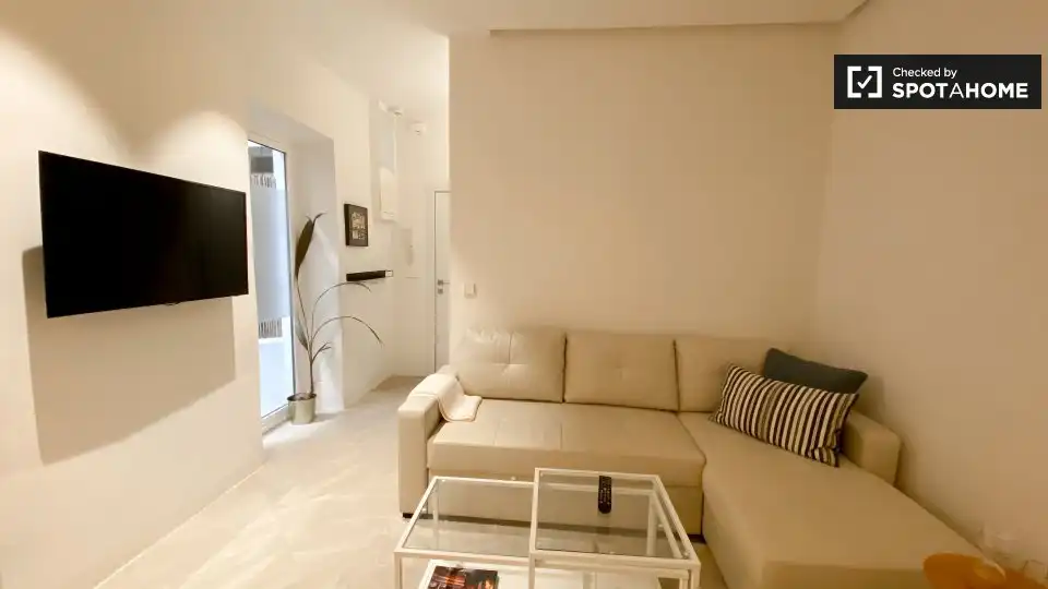 Living room of Flat for rent in Valencia  with Air Conditioner, Heating and Furnished