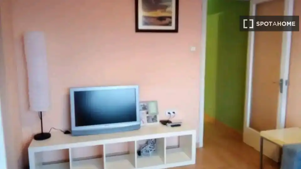 Habitación en Almeda - El Corte Inglés