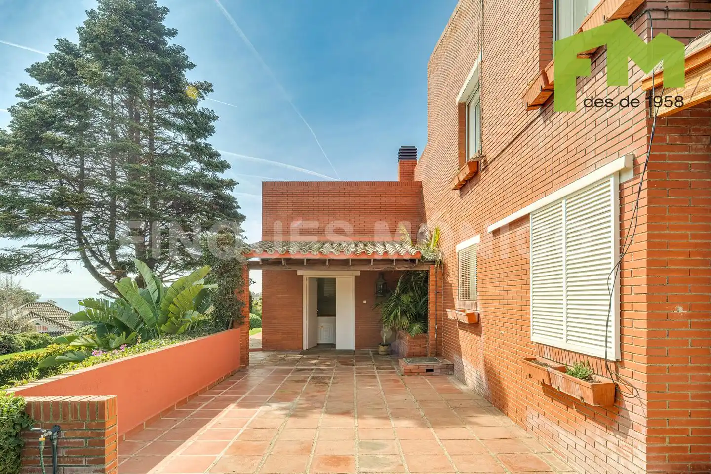 Vista exterior de Casa o chalet en venta en Teià con Aire acondicionado, Calefacción y Jardín privado