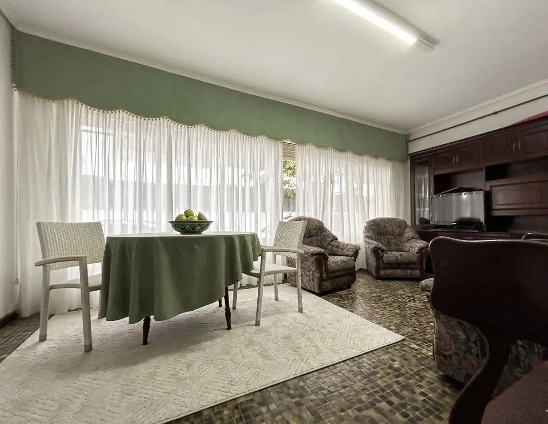 Sala de estar de Casa o chalet en venta en Laredo con Calefacción, Terraza y Trastero