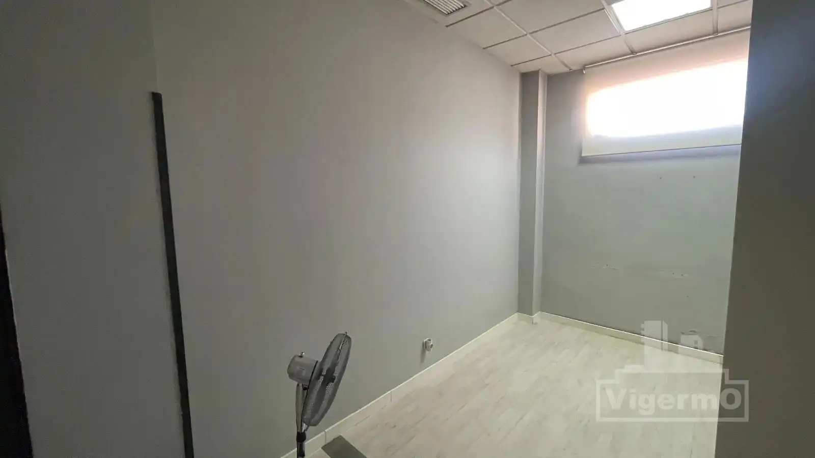 Commercial properties for sale in Población de Arroyo