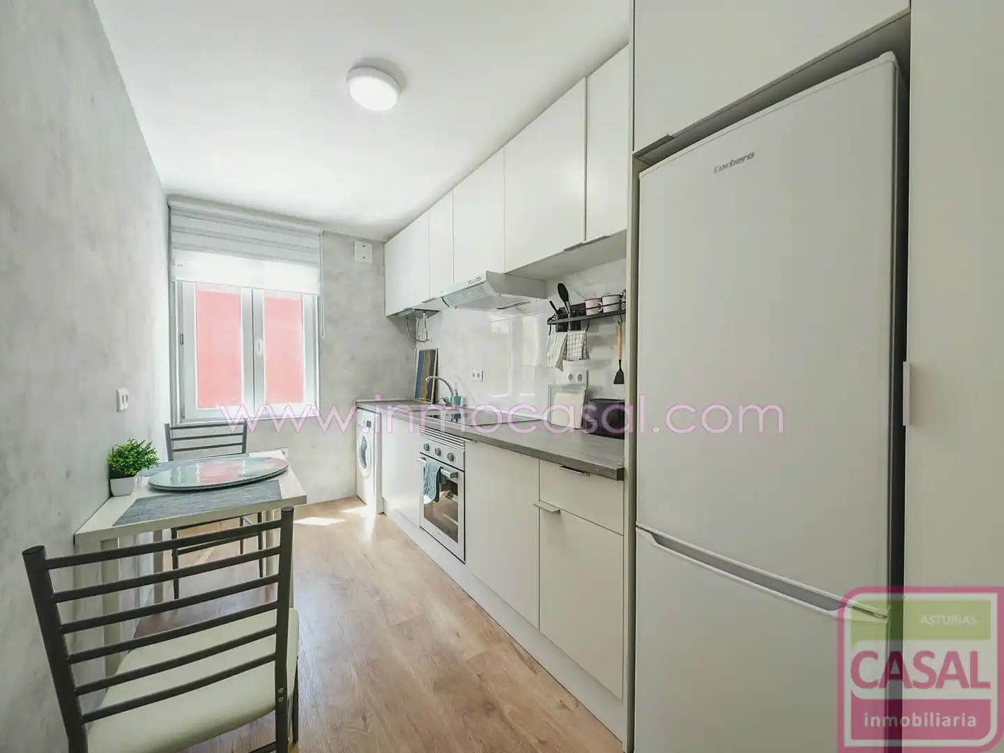 Küche von Wohnung zum Verkauf in Oviedo  mit Abstellraum und Möbliert