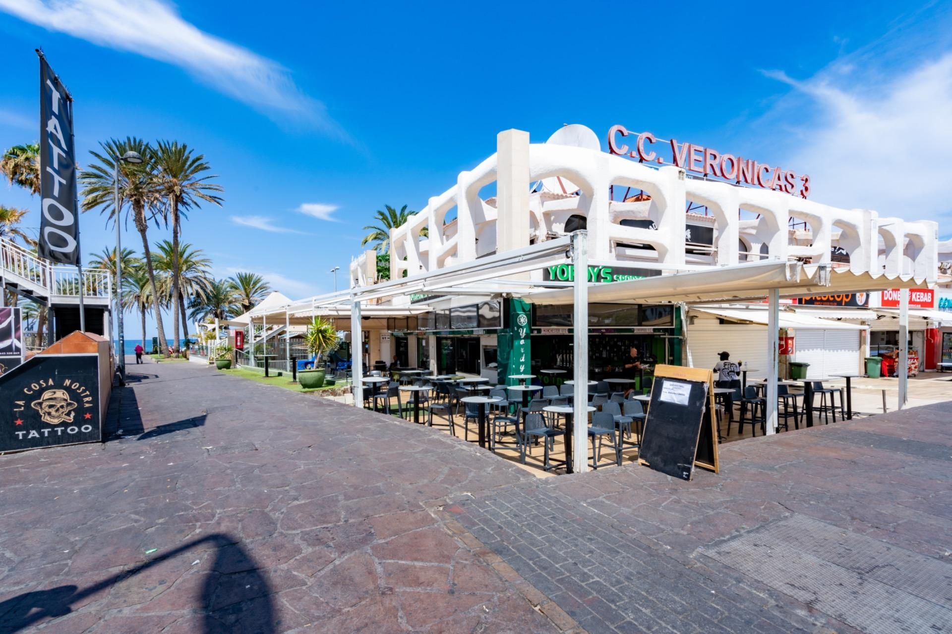 Office for sale in Arona