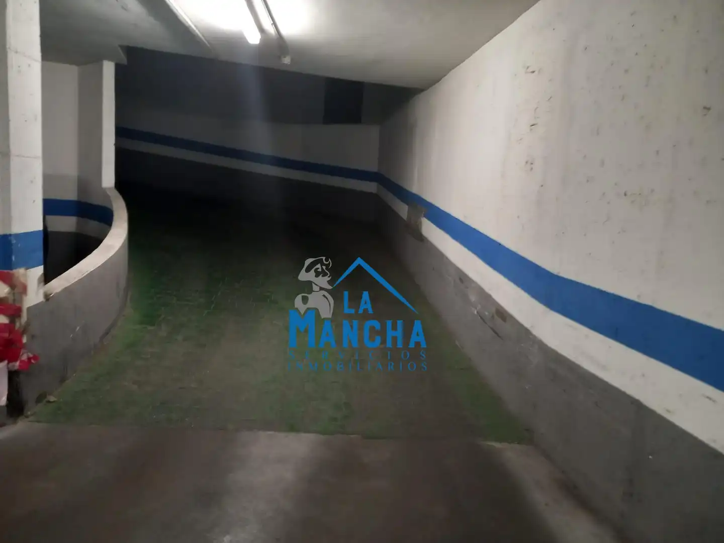 Parking de Apartamento en venta en Albacete con Aire acondicionado, Calefacción y Trastero