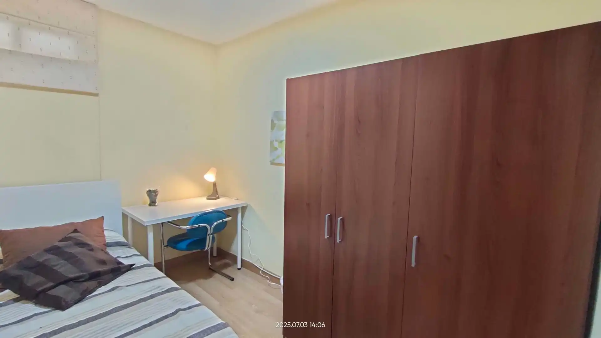Bedroom of Flat for rent in Zaragoza  with Heating, Parquet flooring and Furnished
