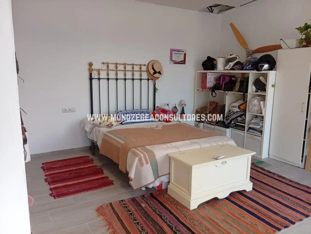 Dormitori de Casa o xalet de lloguer en Lucena amb Aire condicionat, Jardí privat i Terrassa