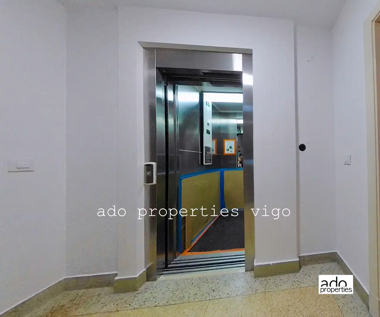 Piso en venta en Vigo  con Terraza y Trastero