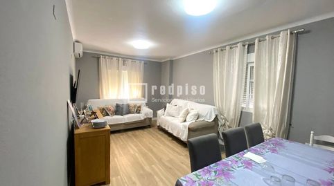 Amplio piso de 3 habitaciones con ascensor, listo para entrar a vivir