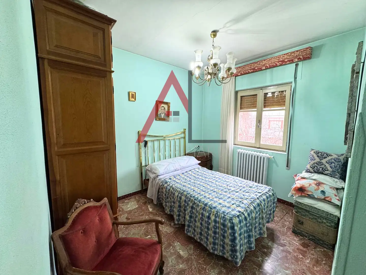 Habitación de Edificio en venta en Nava de la Asunción