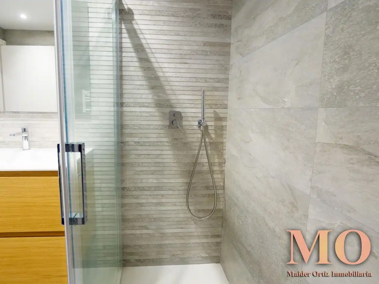 Bathroom of Flat for sale in Bergara  with Heating, Terrace and Storage room